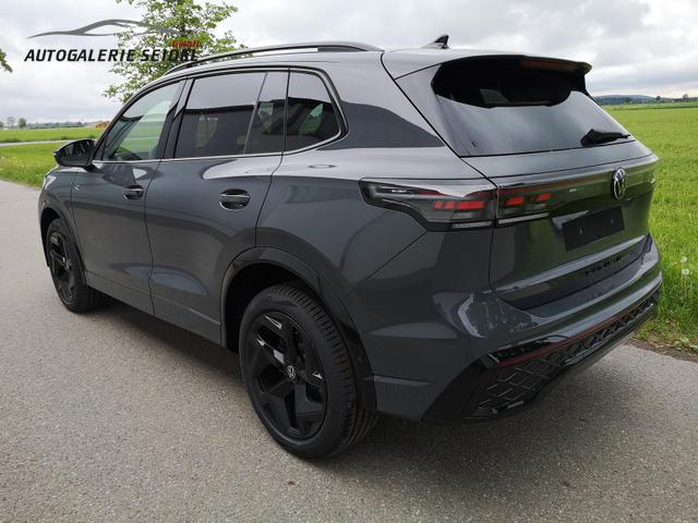 Volkswagen Tiguan 2.0 TDI 110 kW R-Line DSG Head Up Black 360 AHK 