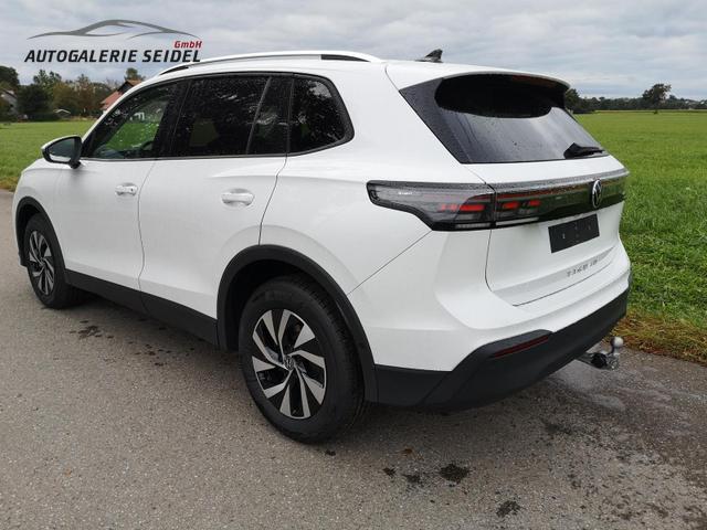 Volkswagen Tiguan 2.0 TDI 110 kW Life Pano IQ LED Head GV5 AHK 360 