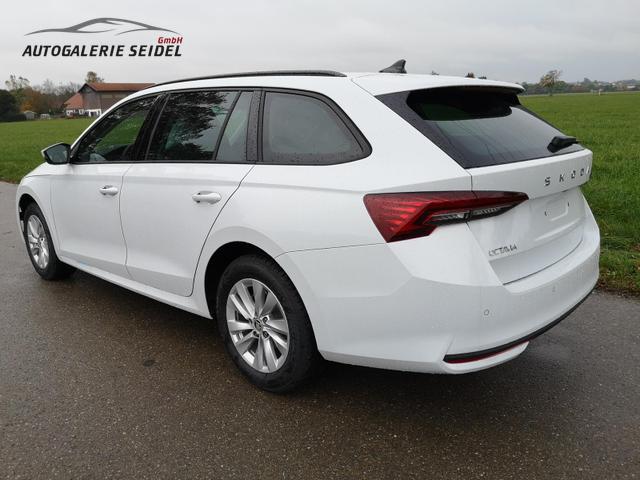 Skoda Octavia Combi 2.0 TDI 110 kW Selection Kombi DSG AHK Navi GV5 