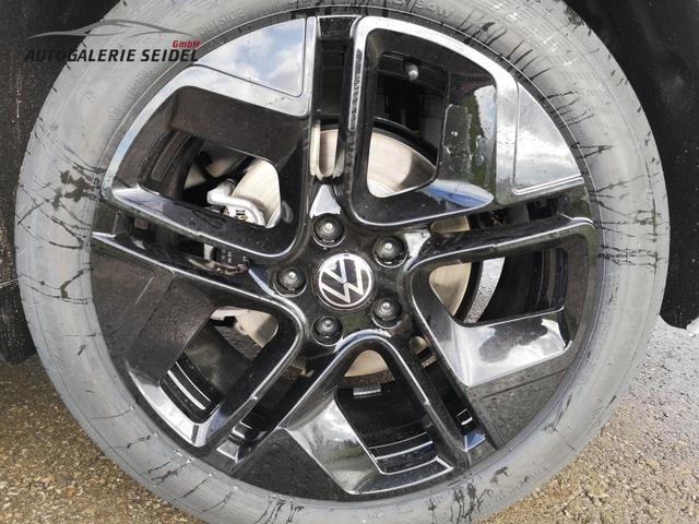 Volkswagen Passat Variant 2.0 TDI 142 kW 4Motion R-Line DSG Head Up AHK Navi 