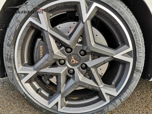 Cupra Leon Sportstourer 2.0 TSI 245 kW 4Drive VZ Kombi 2.0TSI DSG 4x4 ABT AHK GV5 LED el. Hk 