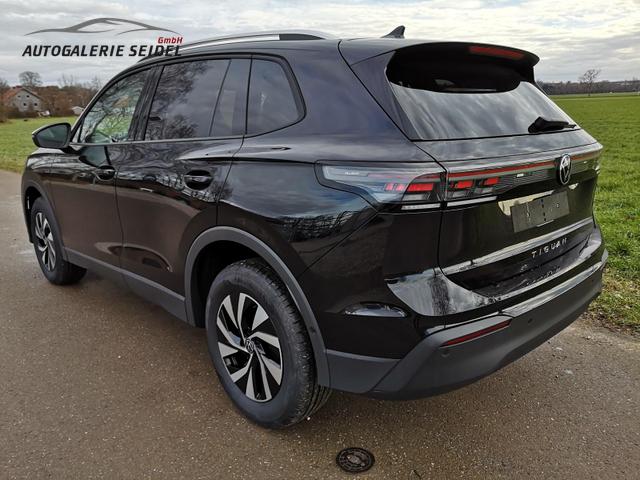 Volkswagen Tiguan 2.0 TDI Life 4x4 Pano IQ LED Head GV5 AHK 360 