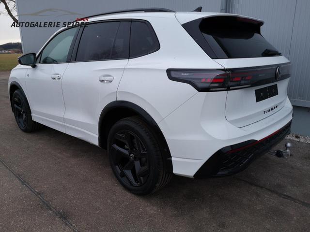 Volkswagen Tiguan 2.0 TDI 110 kW R-Line DSG Head Up Black 360 AHK 