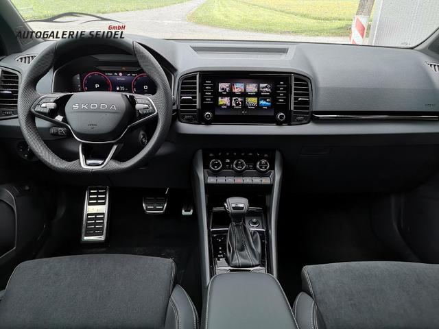 Skoda Karoq Sportline 2.0TDI DSG 4x4 AHK Matrix Leder 19 Zoll 