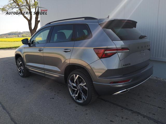 Skoda Karoq Sportline 2.0TDI DSG 4x4 AHK Matrix Leder 19 Zoll 