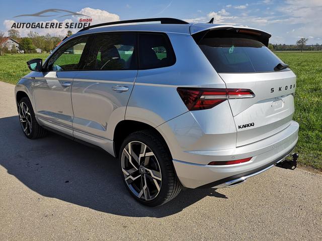 Skoda Karoq Sportline 2.0TDI DSG 4x4 AHK Matrix Pano Sound Leder 19 Zoll 