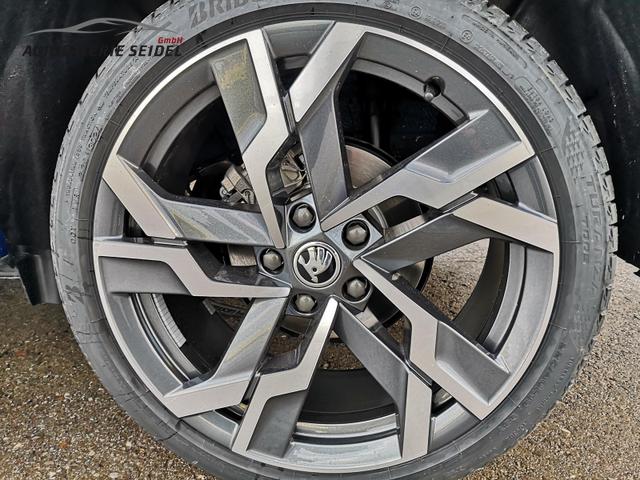 Skoda Karoq Sportline 2.0TDI DSG 4x4 AHK Matrix Pano Sound Leder 19 Zoll 