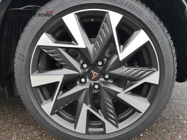 Cupra Formentor VZ 2.0 TSI 245 kW 4Drive 2.0TSI DSG AHK GV5 Navi Matrix Pano Sound 
