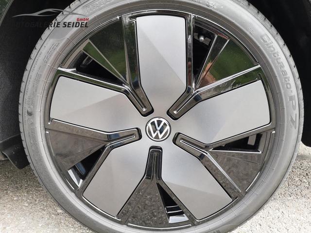 Volkswagen Passat Variant 2.0 TDI 142 kW 4Motion R-Line DSG Pano 19 Zoll Head Up AHK Navi 