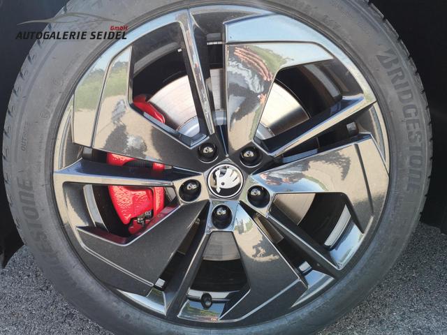 Skoda Octavia Combi 2.0 TSI 195 kW RS Kombi ABT 2.0TSI Pano Matrix Area AHK Sound GV5 