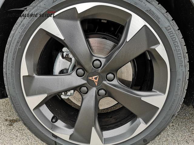 Cupra Leon Sportstourer 1.5 eTSI 110 kW Kombi ST DSG Edge AHK ACC LED Sound 