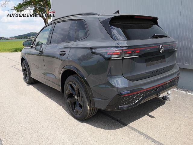 Volkswagen Tiguan 2.0 TDI 110 kW R-Line DSG Head Up Black 360 AHK 