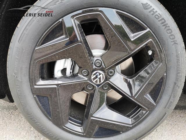 Volkswagen Tiguan 2.0 TDI 110 kW R-Line DSG Head Up Black 360 AHK 