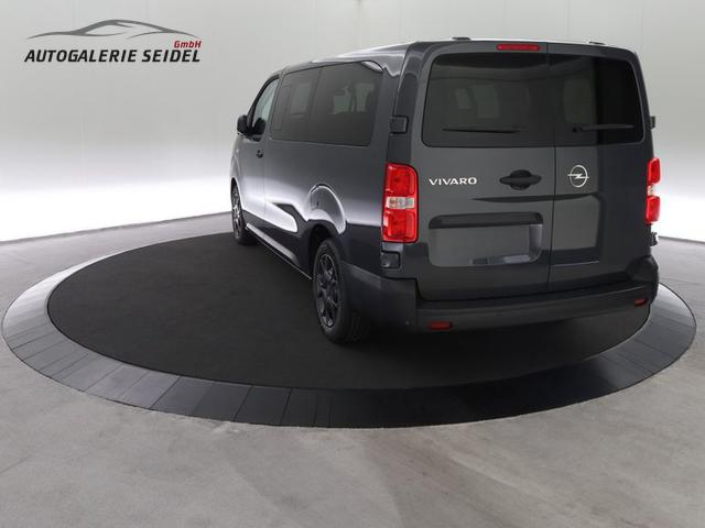 Opel Vivaro Kombi 9-Sitzer Lang 2.0 Diesel 8-Gang Automatikgetriebe 