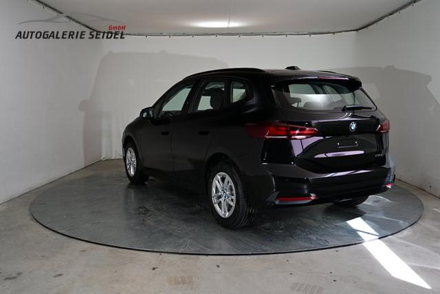 BMW 2er Active Tourer Serie 1.5 7-Gang Steptronic 