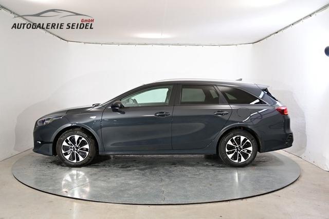 Kia Ceed Sportswagon Silver 1.5 T-GDI 6-Gang 