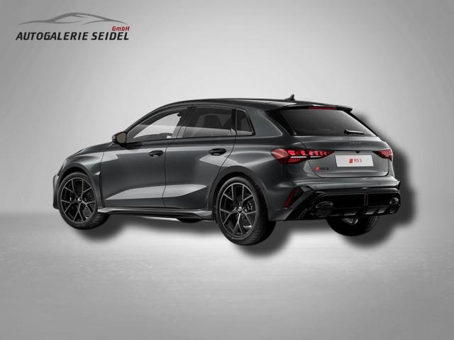 Audi RS3 Sportback 2.5 TFSI 7-Gang-S tronic quattro 