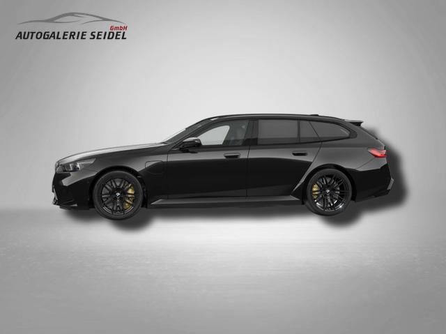 BMW M5 Touring 4.4 8-Gang Steptronic xDrive 