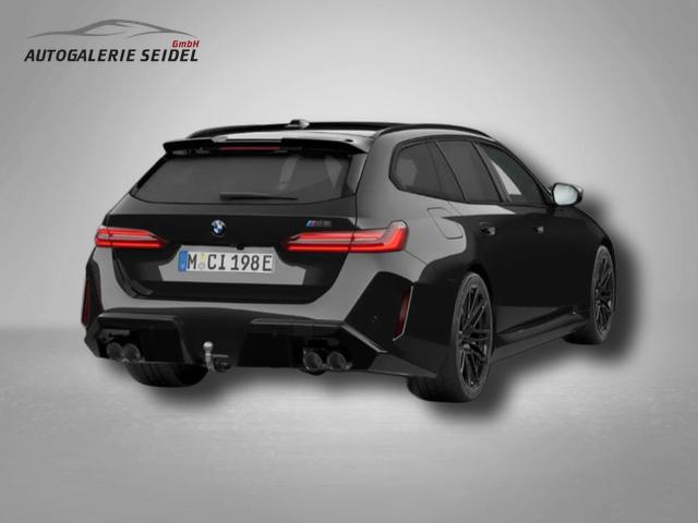 BMW M5 Touring 4.4 8-Gang Steptronic xDrive 