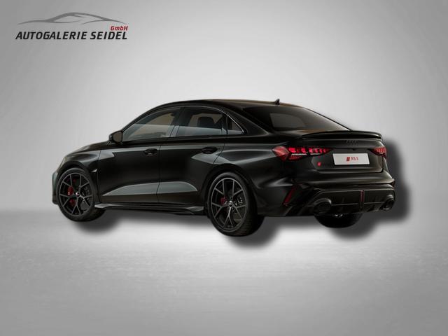 Audi RS3 Limousine 2.5 TFSI 7-Gang S tronic 