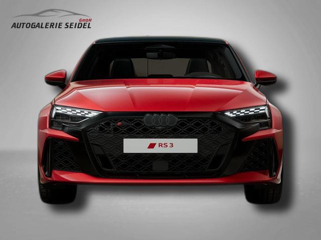 Audi RS3 Limousine 2.5 TFSI 7-Gang S tronic 