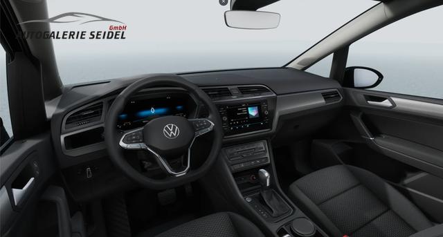 Volkswagen Touran Life Plus 1.5 TSI 7-Gang-DSG 