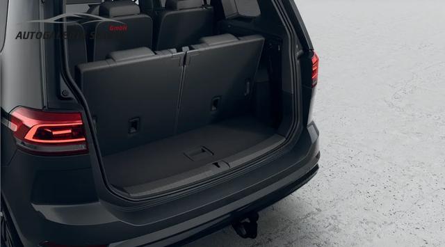 Volkswagen Touran Highline R-Line 1.5 TSI 7-Gang-DSG 