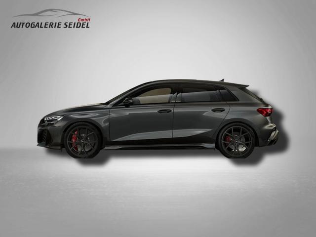 Audi RS3 Sportback 2.5 TFSI 7-Gang S tronic 