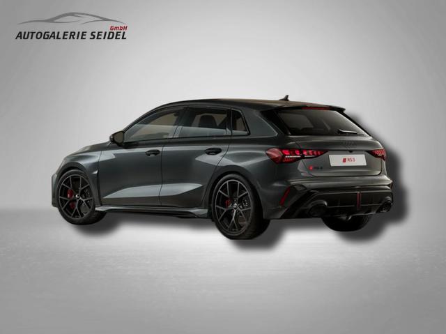 Audi RS3 Sportback 2.5 TFSI 7-Gang S tronic 