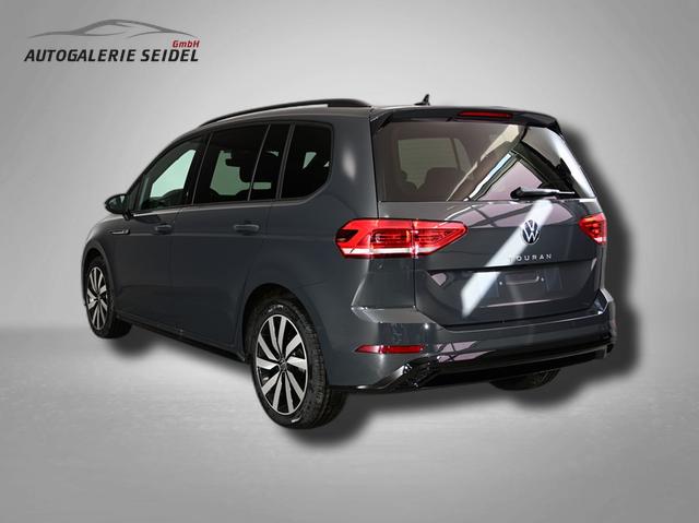 Volkswagen Touran Highline R-Line 1.5 TSI 7-Gang-DSG 
