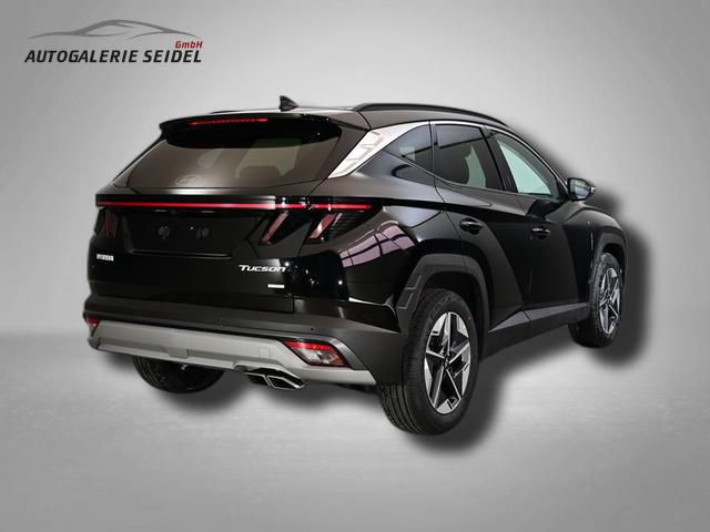 Hyundai TUCSON Select Plus 1.6 T-GDI 4WD 7-Gang Automatik 