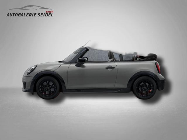 MINI Cabrio S John Cooper Works Trim 2.0 7-Gang Steptronic 