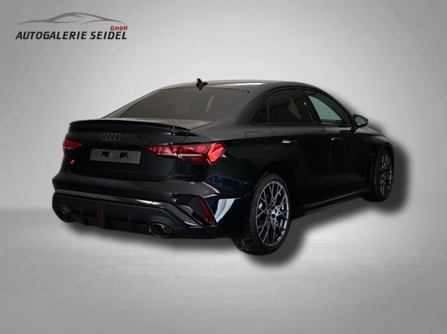 Audi RS3 2.5 TFSI 7-Gang S tronic quattro 