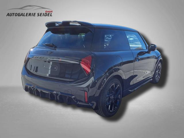 MINI Cooper S John Works Trim 2.0 7-Gang Steptronic 
