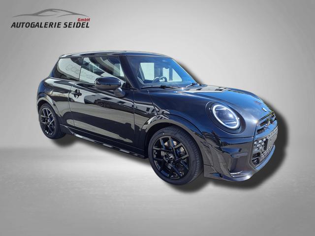 MINI Cooper S John Works Trim 2.0 7-Gang Steptronic 