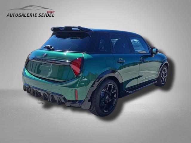 MINI Cooper S John Works Trim 2.0 7-Gang Steptronic 