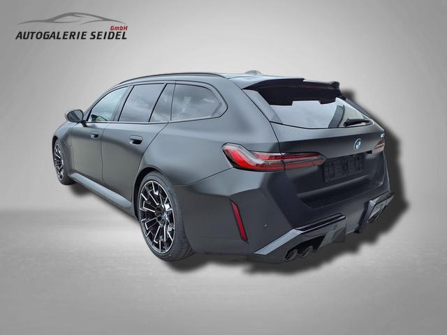 BMW M5 M 4.4 V8 Plug in Hybrid 8-Gang Steptronic 