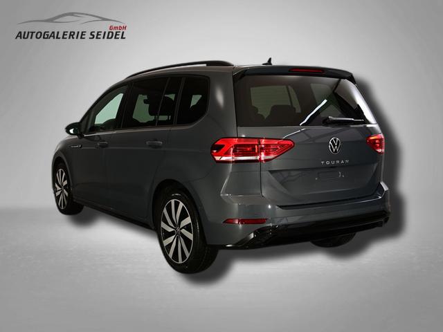 Volkswagen Touran Highline R-Line 1.5 TSI 7-Gang-DSG 