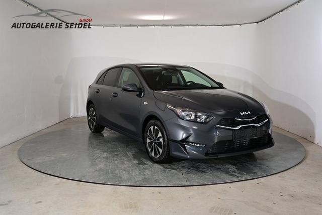 Kia Ceed Silver 1.5 T-GDI 6-Gang 