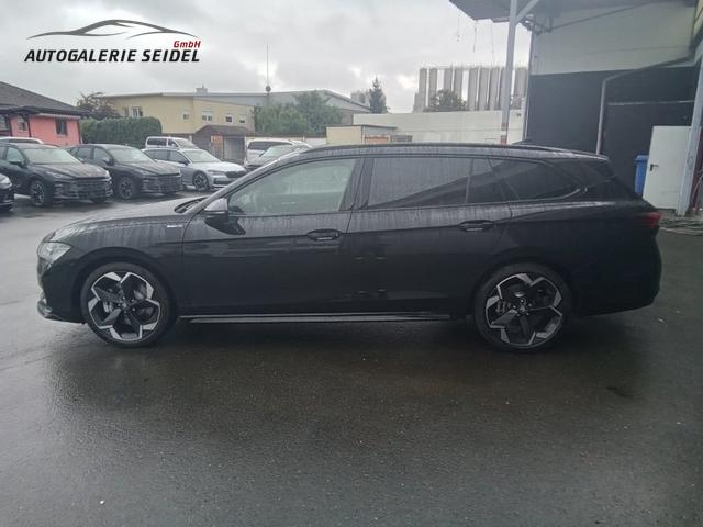 Skoda Superb Combi Sportline 2.0 TSI 7-Gang-DSG 4x4 