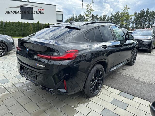 BMW X4 M Automobile 3.0 8-Gang Steptronic xDrive 