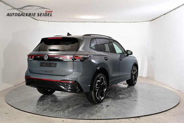 Volkswagen Tiguan R-Line Sport 2.0 TSI 4MOTION 7-Gang-DSG 