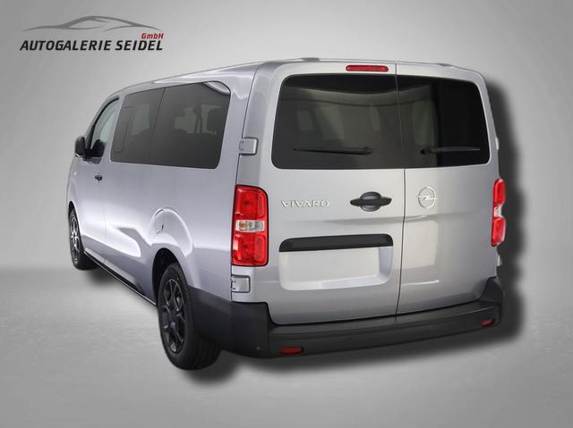 Opel Vivaro Kombi 9-Sitzer Lang 2.0 Diesel 8-Gang Automatikgetriebe 