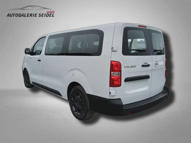 Opel Vivaro Kombi 9-Sitzer Lang 2.0 Diesel 8-Gang Automatikgetriebe 