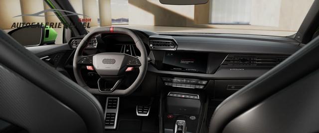 Audi RS3 Sportback 2.5 TFSI 7-Gang S tronic 