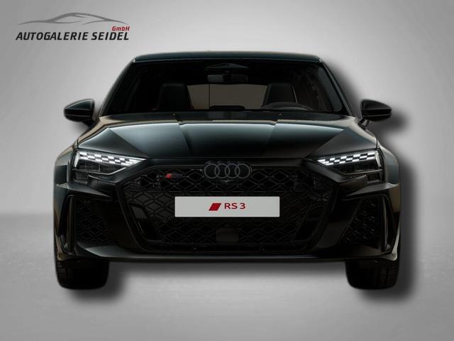 Audi RS3 2.5 294 kW TFSI quattro Allrad 