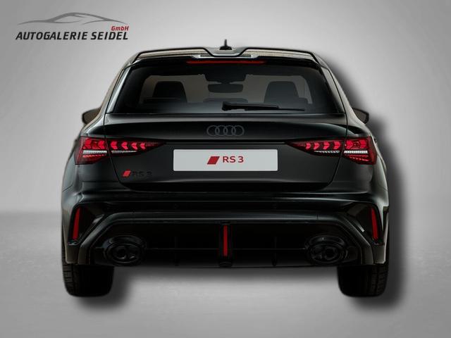 Audi RS3 2.5 294 kW TFSI quattro Allrad 