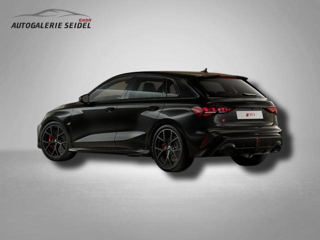 Audi RS3 Sportback 2.5 TFSI 7-Gang S tronic 