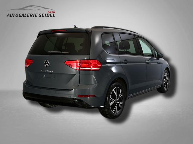 Volkswagen Touran Highline R-Line 1.5 TSI 7-Gang-DSG 