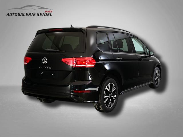 Volkswagen Touran Highline R-Line 1.5 TSI 7-Gang-DSG 
